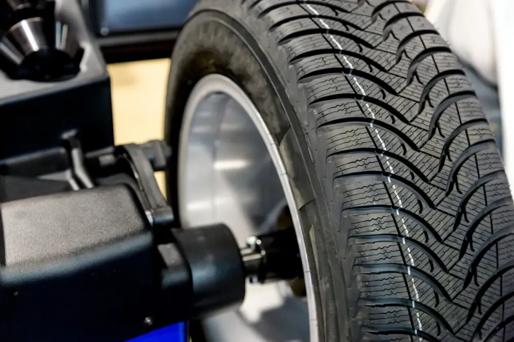 equilibrer-toutes-les-roues-sur-le-vehicule_23472